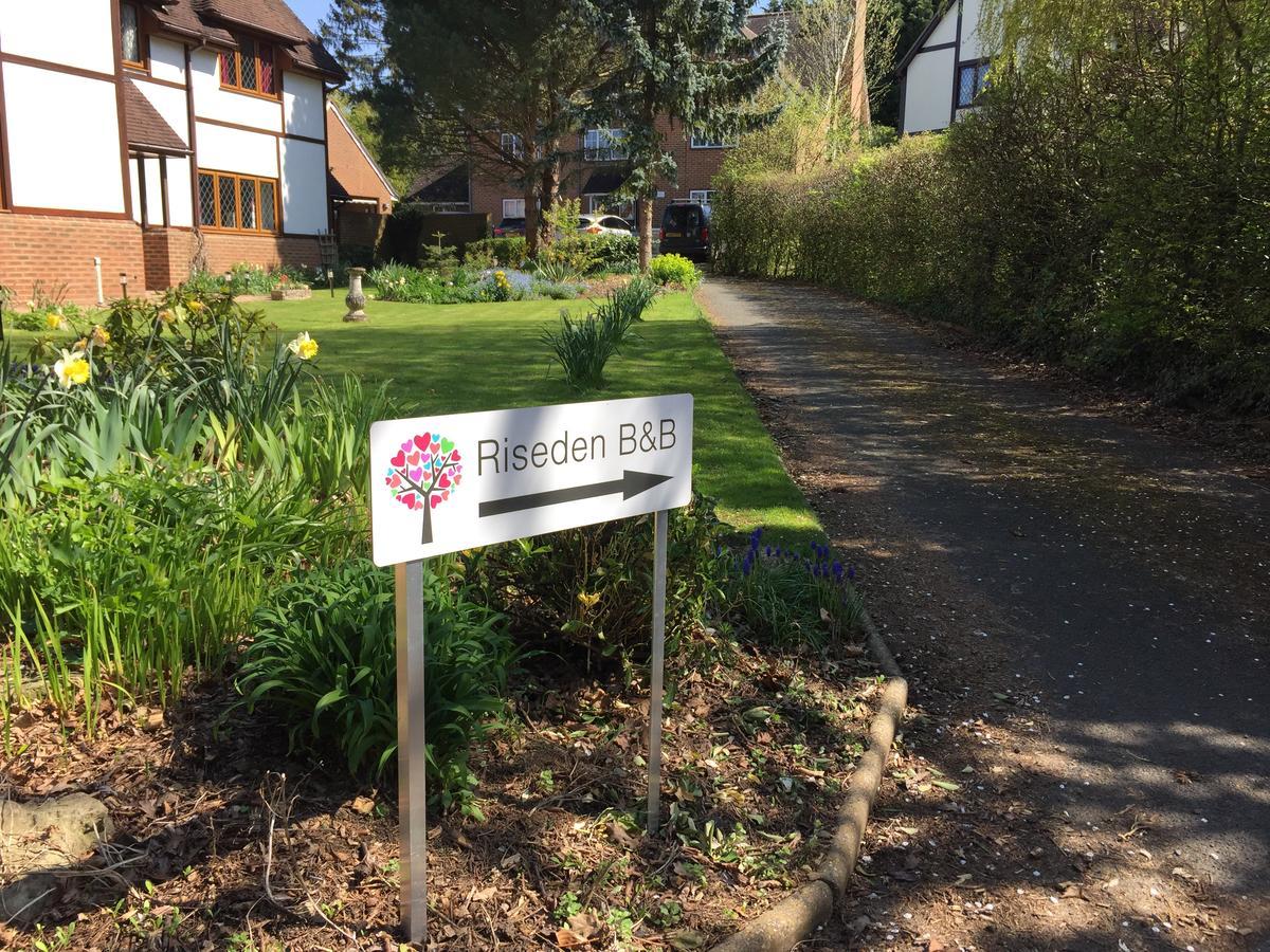 Riseden Bed And Breakfast Maidstone Exterior photo